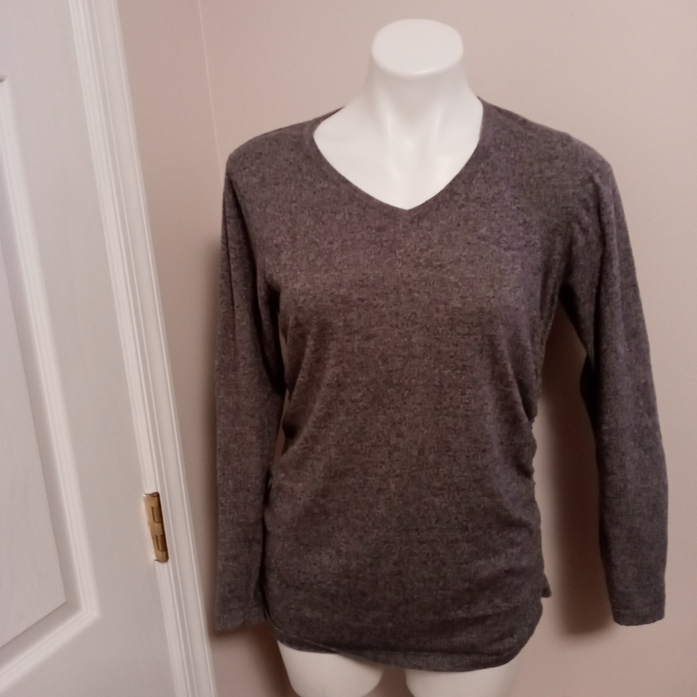 Oh baby motherhood gray sweater